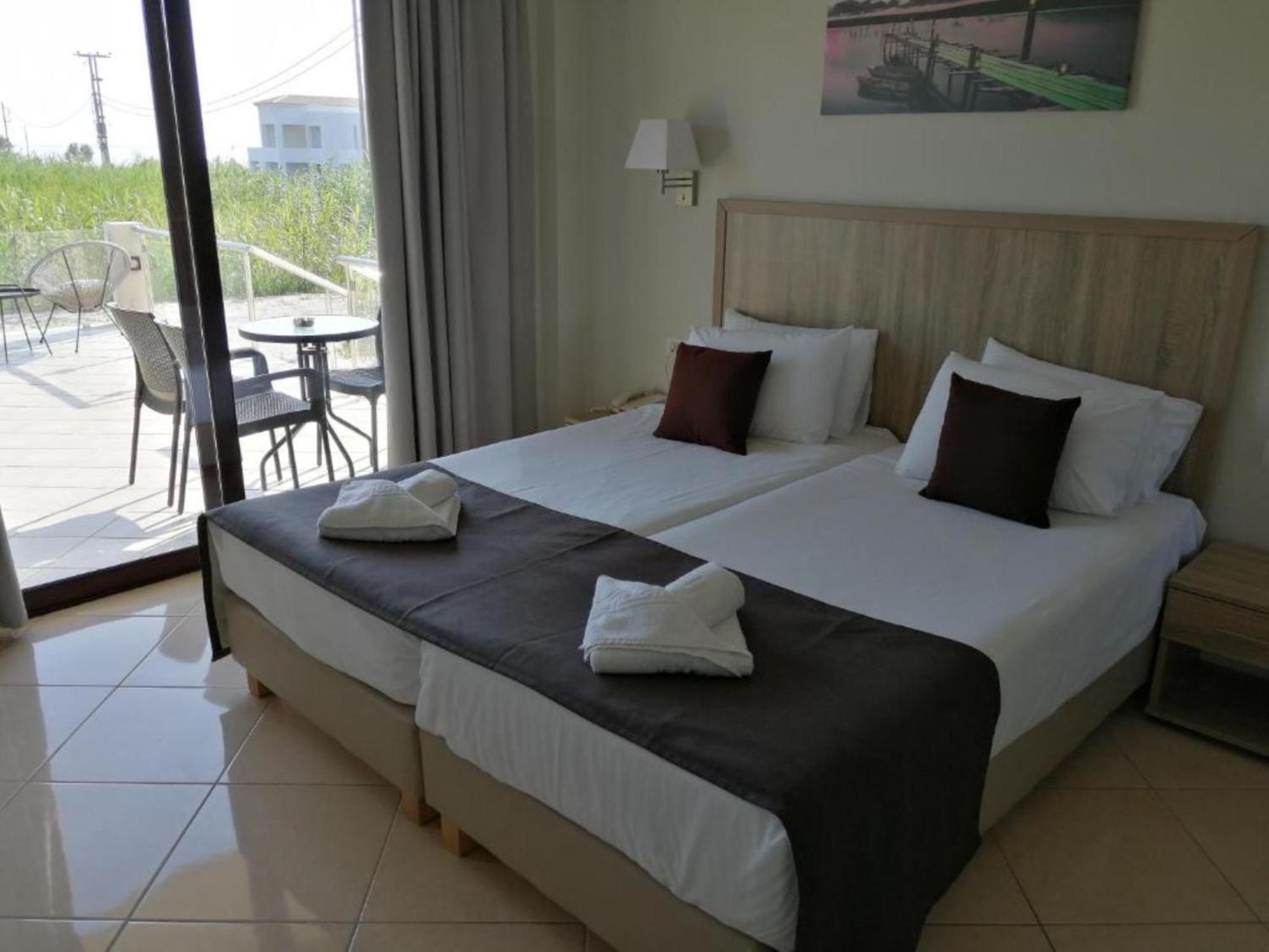 Carisa Suites And Apartments Maleme Exterior foto